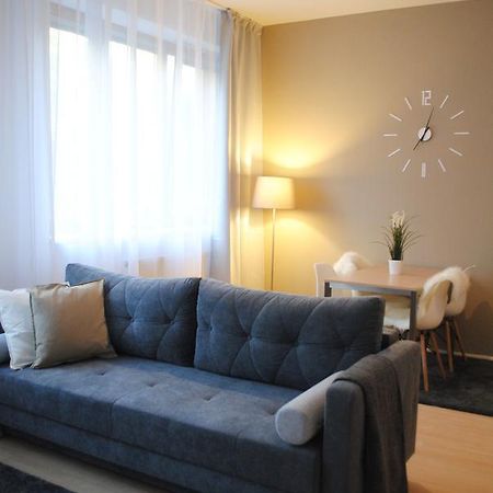 Apartment Centrum + Parking Olomouc Esterno foto